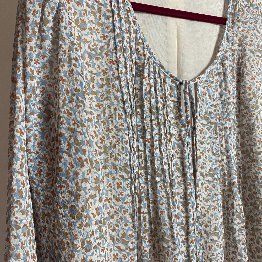 Tommy Hilfiger Womenʻs 3/4 Sleeve Pleated Tan | Blue Floral Lined Blouse XL